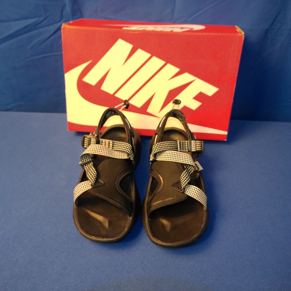 Nike Oneonta Sandal Black Wolf Grey Womens Size 7 Hiking Strappy DJ6602-001